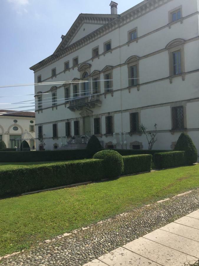 Villa Vecelli Cavriani Mozzecane Екстериор снимка